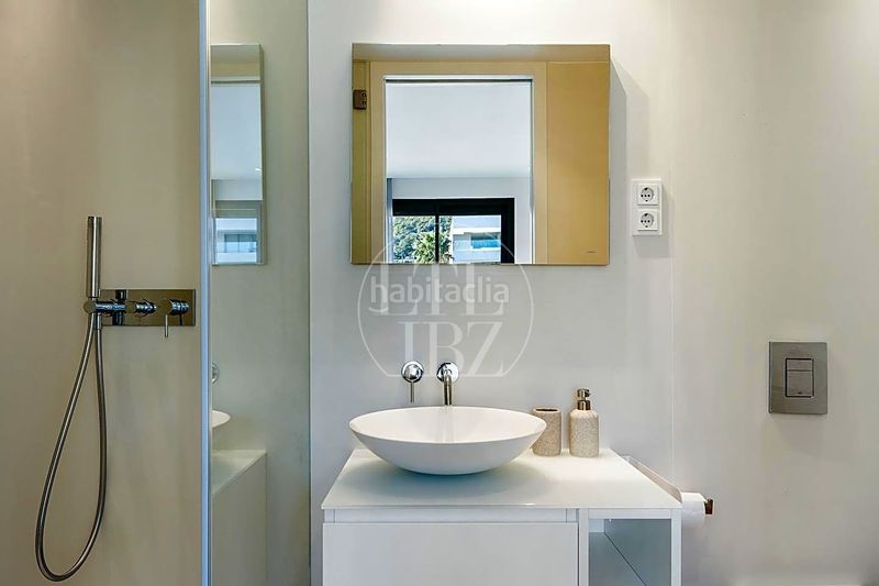 Foto 3f5c3e1e-d806-4221-a66f-eb8294e67588. Appartement dans carrer arrapatxita 12 dans Cap Martinet Santa Eulària