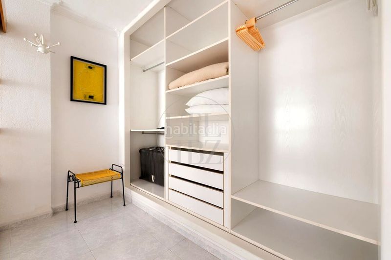 Foto 08985abc-8a9d-4b7b-a297-c42002a5f049. Lloguer àtic amb aparcament piscina a Marina Botafoc-Talamanca Ibiza