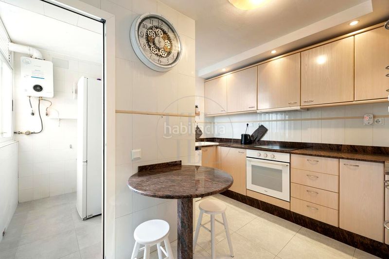 Foto 252848c0-1fb9-408c-afb7-ff46620dd148. Lloguer àtic amb aparcament piscina a Marina Botafoc-Talamanca Ibiza