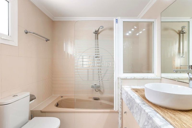 Foto e3c888eb-cd0e-42b0-a600-308fe71a534e. Lloguer àtic amb aparcament piscina a Marina Botafoc-Talamanca Ibiza