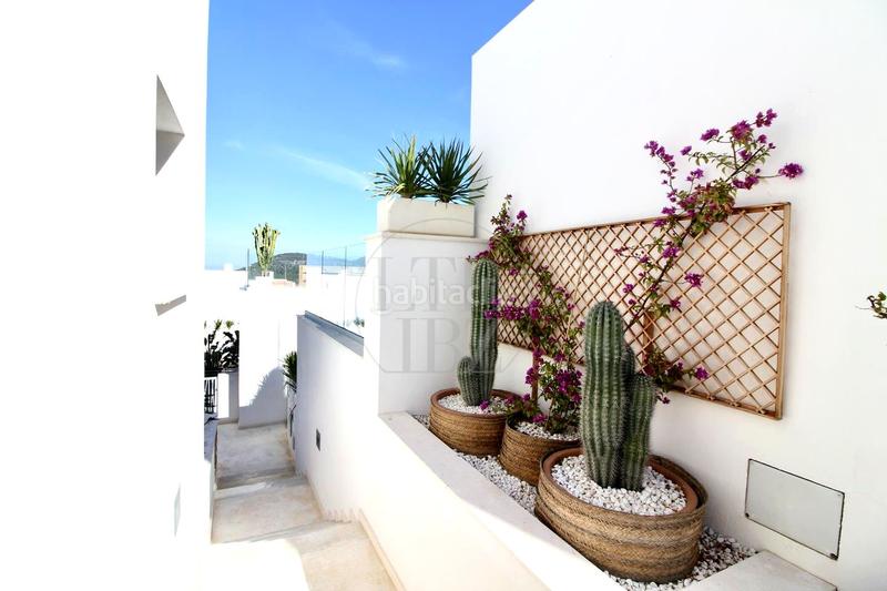 Foto a24b2c14-f904-4ce3-8e9c-ea41732dc30b. Estudi amb piscina a Cala Vedella-Cala Tarida Sant Josep de sa Talaia