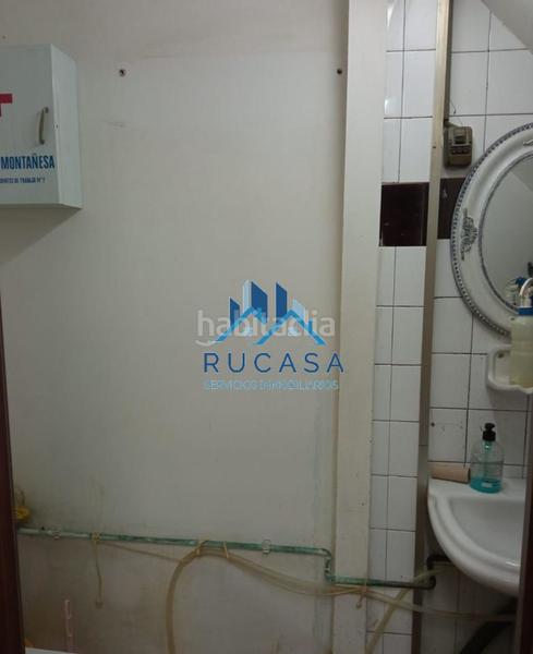 Foto d607e909-406e-49bb-8dd7-c6f98b75342e. Alquiler local comercial alquiler local calle cádiz en Santander