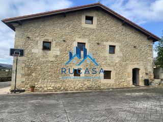 Casa  Santillana del mar. Casa chalet independiente