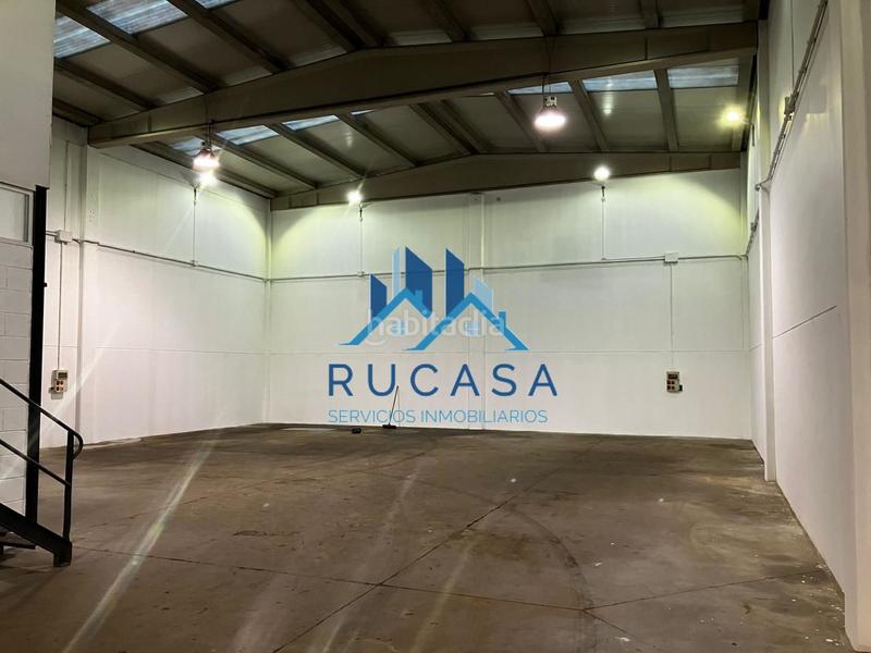 Foto f7c5fd7d-3bb8-4b9d-b47b-19e827d43b5c. Fabrikhalle in Corrales de Buelna (Los)