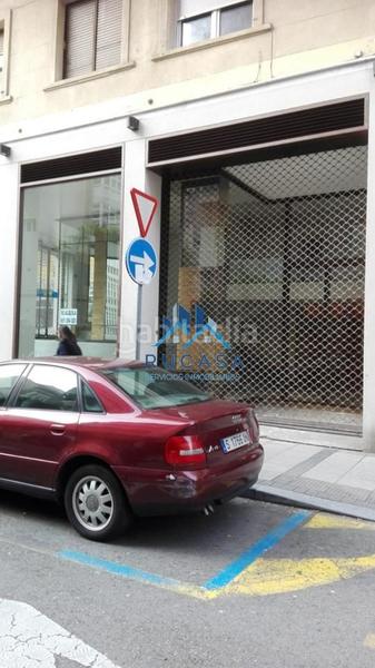 Foto 518f31e0-31bb-4390-8eeb-5acbc31eaef1. Local comercial a Centro - Ayuntamiento Santander
