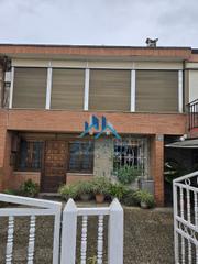 Casa  Federico rubio diaz. Chalet adosado en barrio ganzotorrelavega