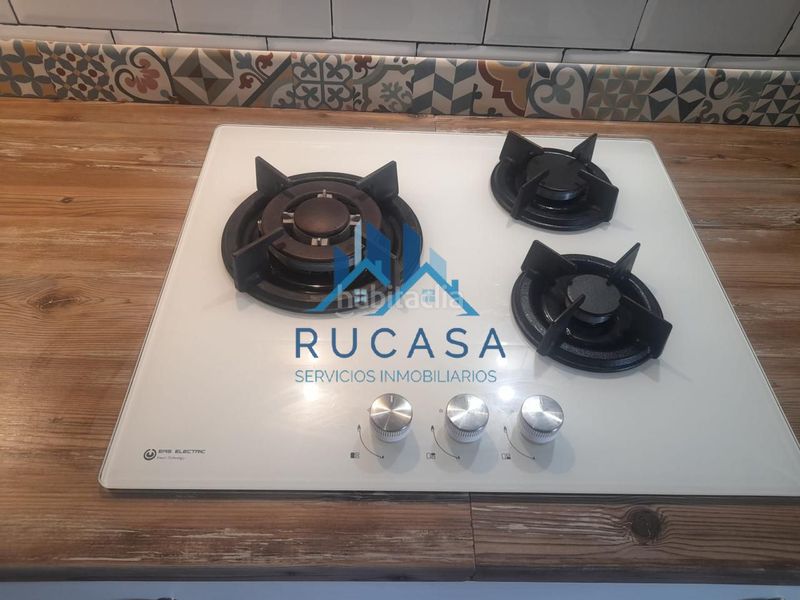 Foto b938fd18-b1c1-4282-bbfb-2266147b38da. Casa aparellada amb calefacció a Aguilar de Campoo