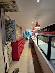 Business premise in Menéndez Pelayo