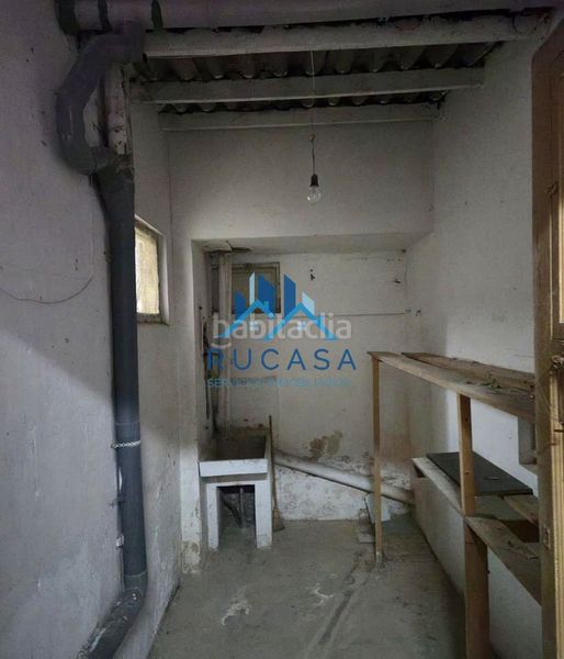 Foto 056875fb-070b-4f40-bbb0-4e3b42fea6e1. Lloguer local comercial a Centro Torrelavega