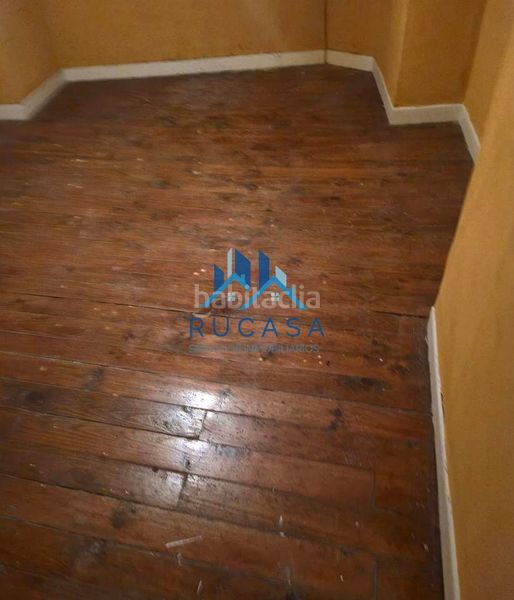 Foto a4c1c1aa-0c1b-4722-8374-5e102a5731c6. Lloguer local comercial a Centro Torrelavega