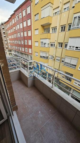 Foto c0a3ee68-cf15-4287-a674-6550b800fbfb. Pis a Centro Torrelavega