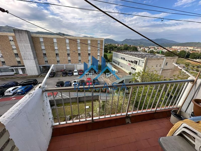 Foto 04c3da83-cd06-42b7-ad9d-4cd68d6709f4. Flat in Sierrapando Torrelavega