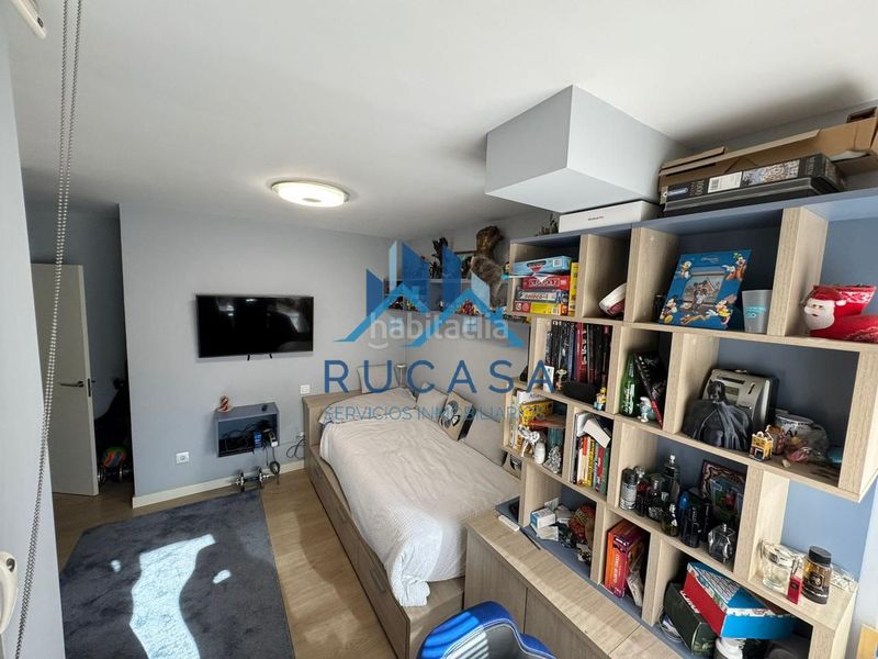 Foto d81b2850-6cbf-4e33-b661-95203718fe73. Duplex dans Simancas Madrid