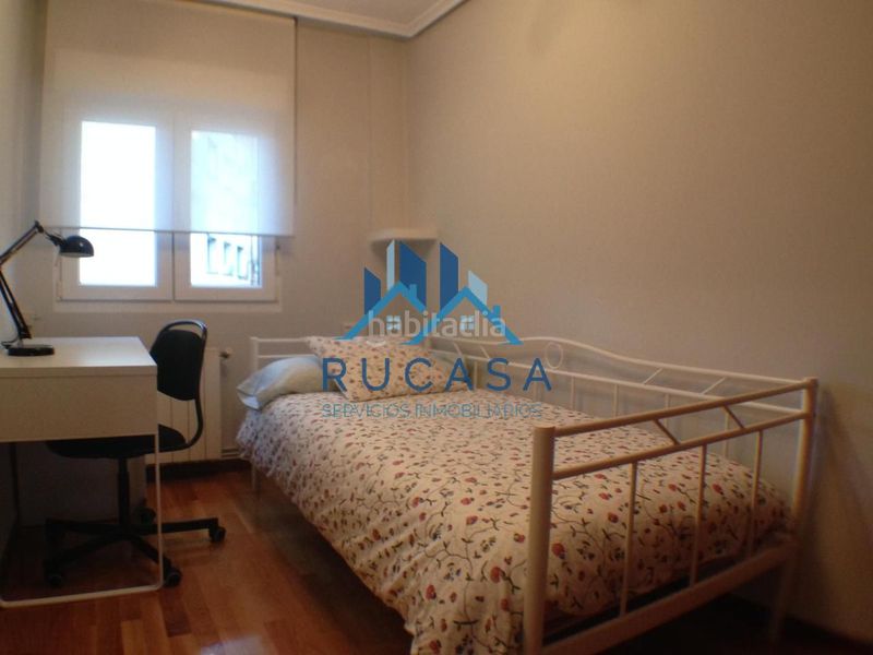 Foto 3cd50253-1142-4d9b-b8ab-8d7a04c23763. Lloguer pis a Los Castros Santander