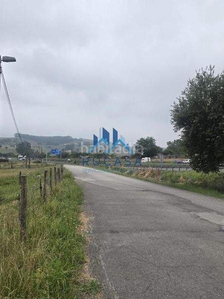Foto ab3766bb-e610-49ec-9682-af9d596e342b. Terreny residencial a Centro Torrelavega