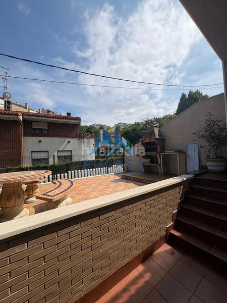 Foto 537d8ce3-93d5-4c71-87de-c78378e782a0. Casa a Centro Castro - Urdiales