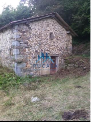 Foto b440e58c-5980-4019-91df-c9c049717dbc. Masia a Vega de Liébana