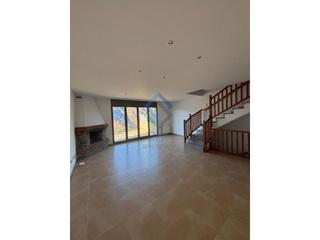 Casa  N/a. Casa adosada en venta en escaldesengordany