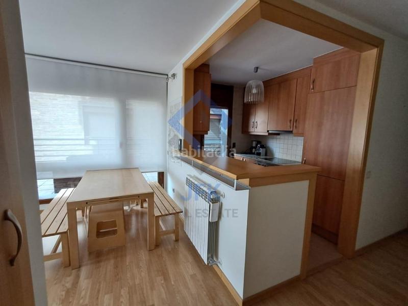 Foto 09a9c9d5-f3a5-49ca-acfd-61ed48997151. Rent flat with parking in El Tarter Canillo