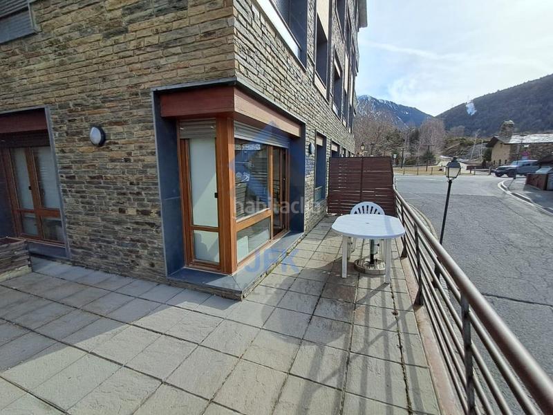 Foto 3253e9a4-722d-45c4-85d0-633076a0ab2d. Rent flat with parking in El Tarter Canillo