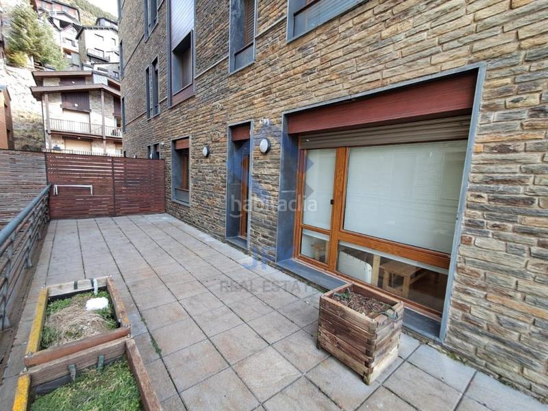 Foto 6b8c1b44-4072-4e3d-b767-f38e72796b0e. Rent flat with parking in El Tarter Canillo