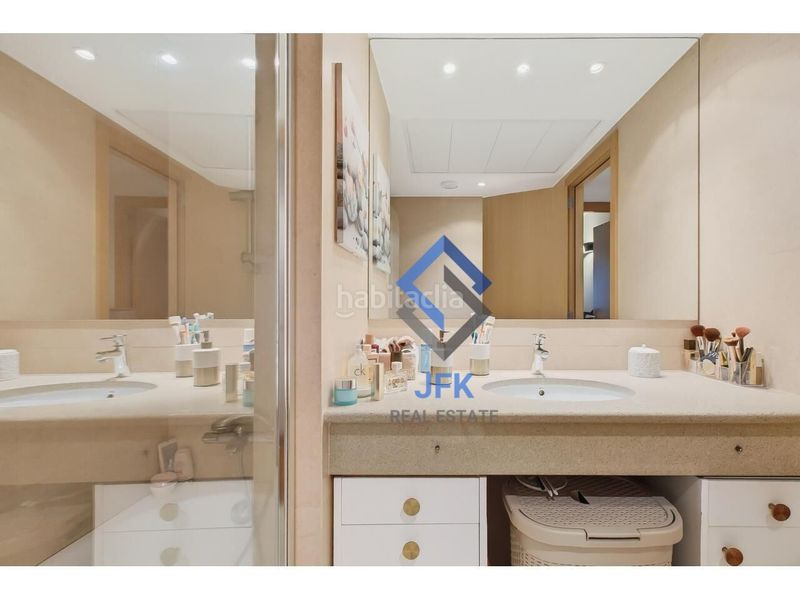 Foto 9a6ea688-a30d-428d-8aa1-4cc880e1b6ab. Pis amb aparcament a Centro Andorra la Vella