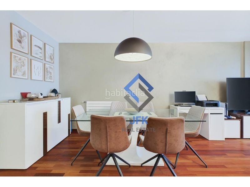 Foto b9131693-694f-406f-b3c0-ef34602ca3e6. Pis amb aparcament a Centro Andorra la Vella