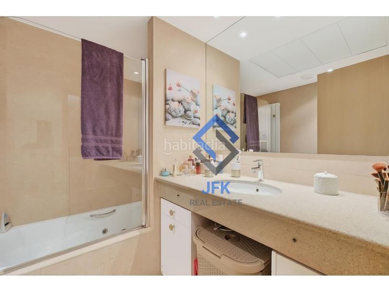 Foto bcc57783-7752-40a2-955f-ad49506571dc. Pis amb aparcament a Centro Andorra la Vella