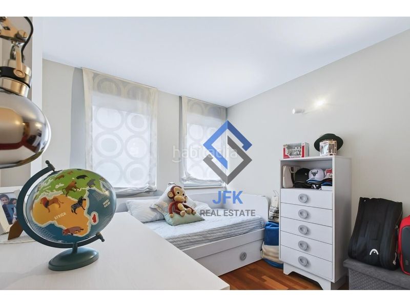 Foto d278126a-f5b9-4197-becf-86999a5447fc. Pis amb aparcament a Centro Andorra la Vella