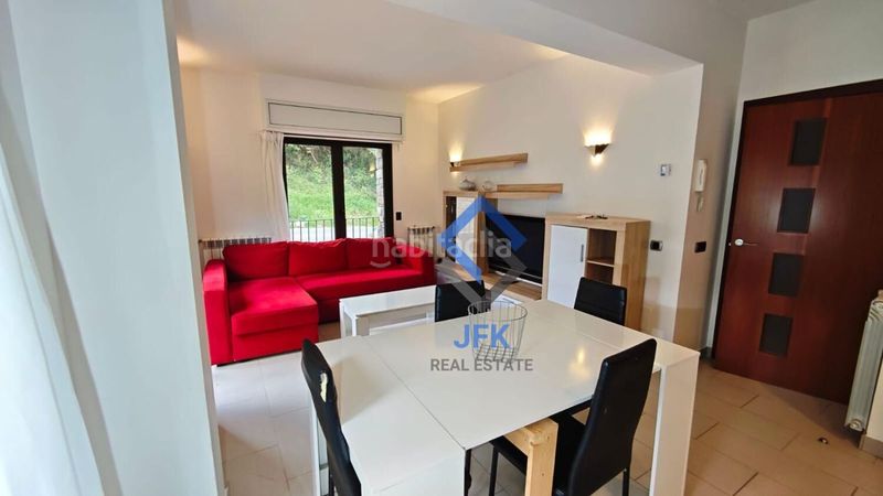Foto a98f85a5-4f7a-472d-97ce-2d4ee477cc75. Rent flat with heating parking in Canillo Canillo