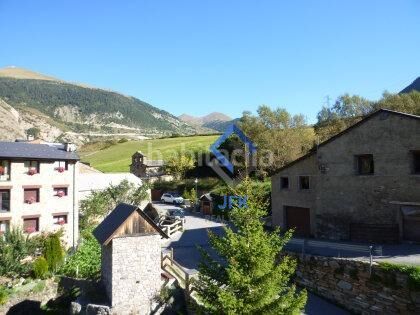 Foto d92af49e-ac71-4ce8-bf2f-680f686d3780. Rent flat with heating parking in Canillo Canillo