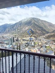 Casa adossada a Els Vilars d´Engordany. Casa adossada en venda a sa calma