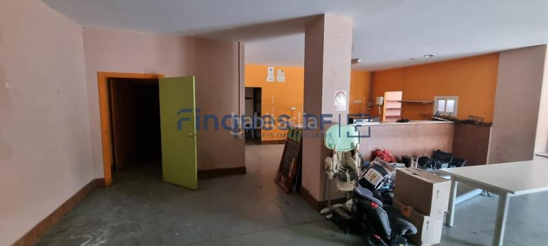 Foto 57b76087-c61e-4248-b96f-769ef7836ed8. Geschäftsraum in Sils