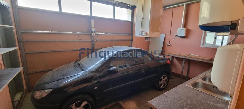 Foto fbb4b3e6-1d77-4df4-85c0-2a45b84d4de1. Geschäftsraum in Sils