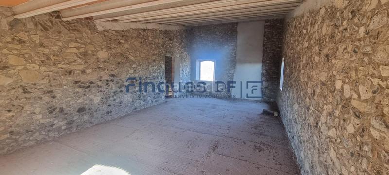 Foto 88ee2e26-2da5-4e08-a462-ceb178f634ea. Casale con parcheggio in Sils