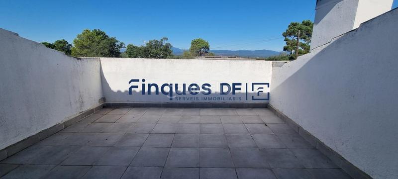 Foto f6ef26c2-1a37-47f8-843a-fbc58bae7079. Xalet amb aparcament a Terrafortuna - Puig Ventós Vidreres