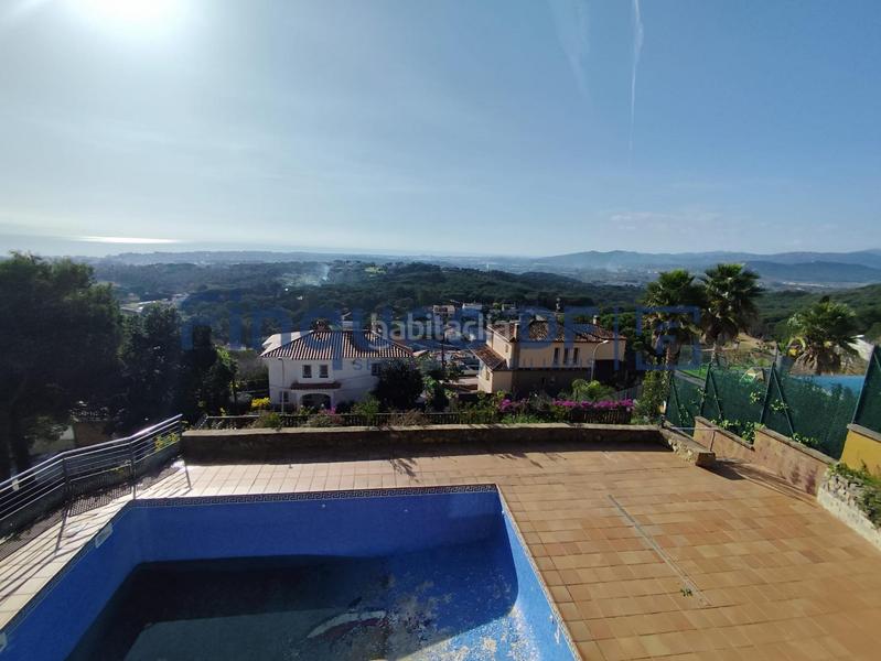 Foto fee79ac0-9145-412b-af29-e96ba702ca95. Chalet en residencial Blanes - vistamar Blanes