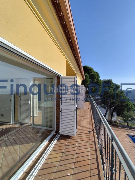 Foto 68515a42-7510-4d49-a9a3-56d07fd32629. Chalet with heating parking in residencial Blanes - vistamar Blanes