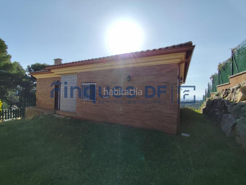 Foto bf82dbed-1f3b-4a6f-bc3a-9590d5b289a3. Chalet with heating parking in residencial Blanes - vistamar Blanes