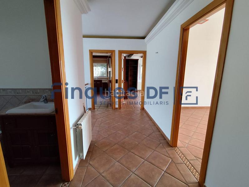 Foto e5945f52-4661-48fc-aeda-1d66e773aab8. Chalet with heating parking in residencial Blanes - vistamar Blanes