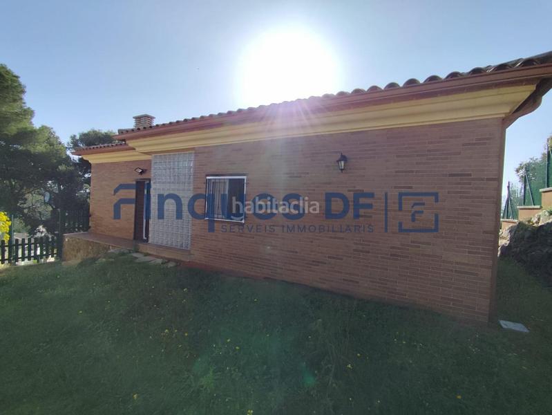 Foto bf15cdd8-86c0-4519-af76-fbdd8ccad5e9. Chalet con riscaldamento parcheggio in residencial Blanes - vistamar Blanes