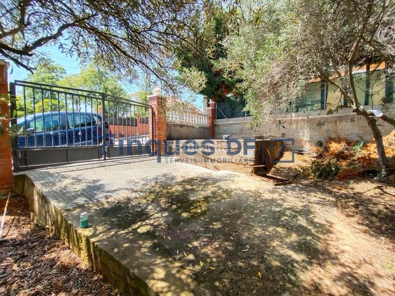 Foto f6f1df87-9d61-44c9-a62f-48e56025f41a. Residential plot in Riudarenes