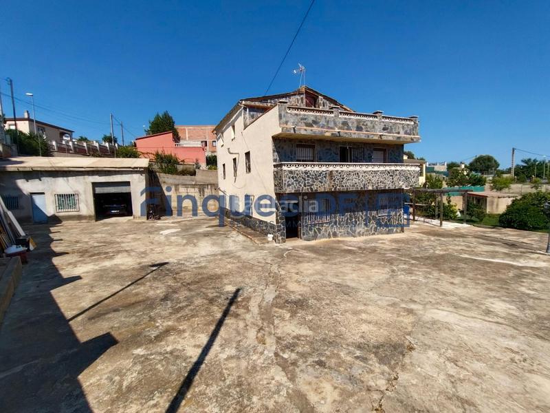 Foto 3f514ff4-8a63-4b2b-876c-729b3a62ddfe. Chalet with parking in Riudarenes