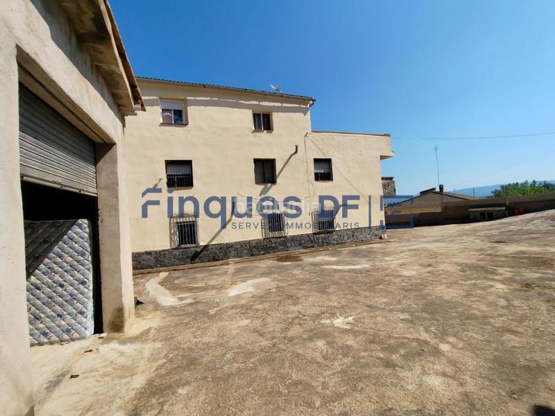 Foto 8980669b-c121-439d-b6b5-201e5e06ed69. Chalet with parking in Riudarenes