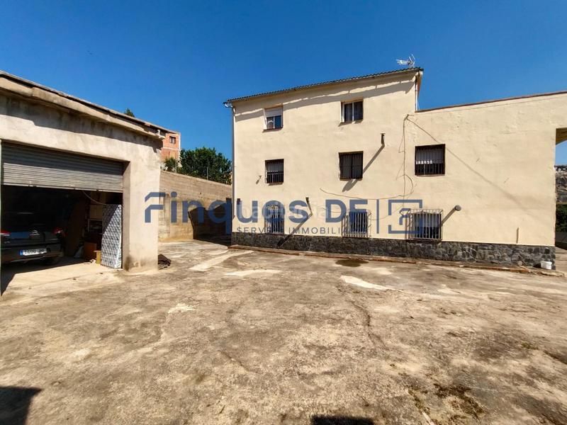 Foto 956eb727-57ce-456a-a715-97a328f3746f. Chalet with parking in Riudarenes