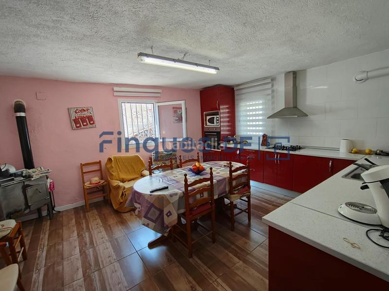 Foto a725d918-53bb-4f9a-b852-67d36bd099eb. Chalet with parking in Riudarenes