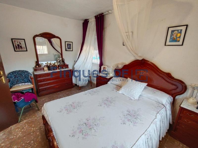 Foto f1da62ff-b300-45e5-82d3-7d424e551de0. Chalet with parking in Riudarenes