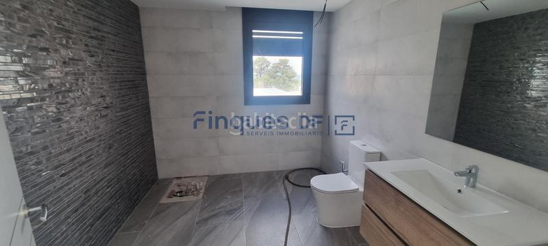 Foto fca42897-30f9-42f6-9d3e-604aa563f1d7. Chalet con riscaldamento parcheggio in Terrafortuna - Puig Ventós Vidreres