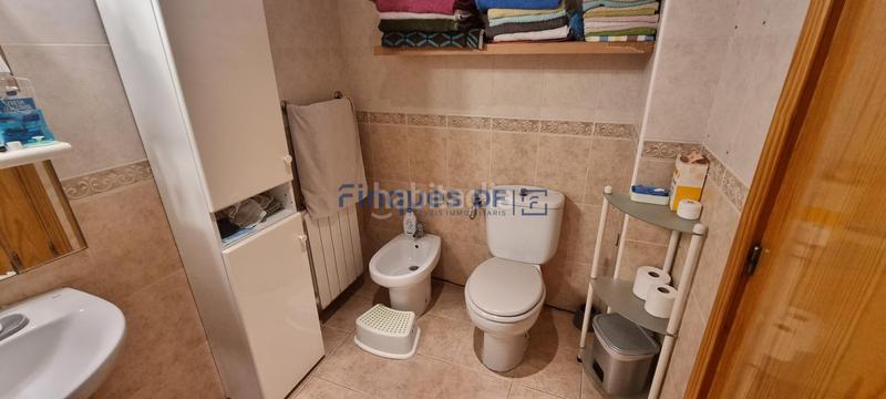 Foto 53ffae49-4737-42cc-b1dc-38861a347c67. Piso amplio piso en el centro , ideal para familias en Vidreres