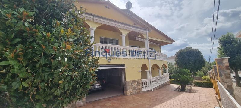 Foto 060dfcdd-3c61-4907-88ff-8e140b1ea024. Chalet avec chauffage parking dans Residencial Park Maçanet de la Selva